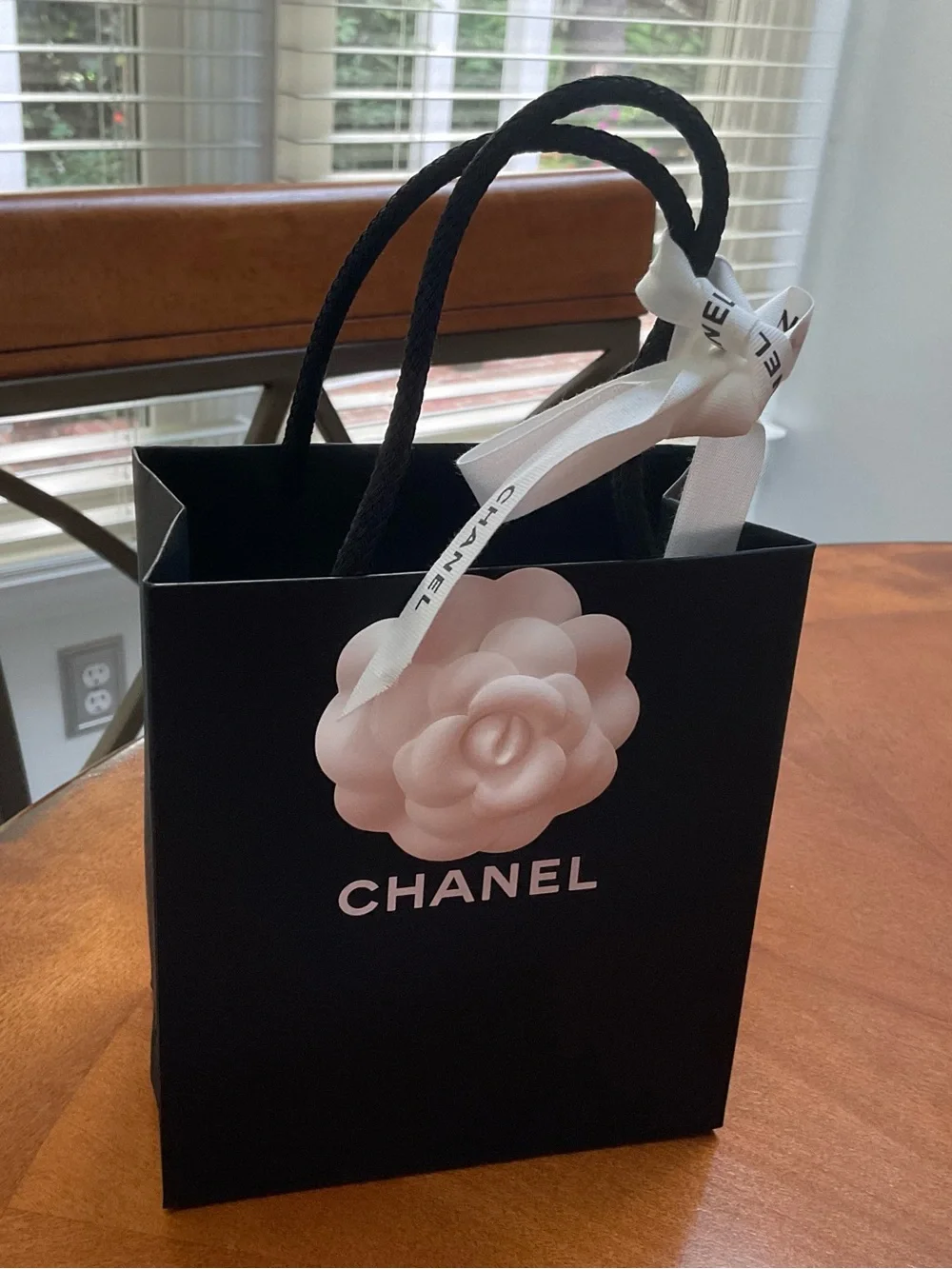 CHANEL Black Gift Bag, White Camellia flower and Ribbon AUTHENTIC NWT